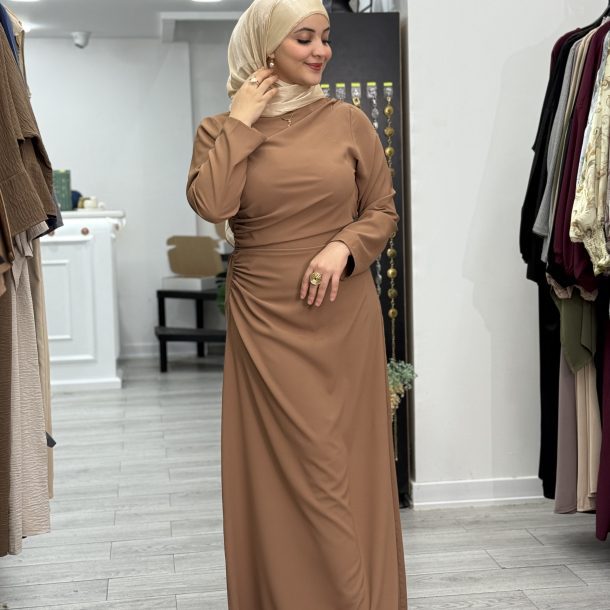 Robe drapée marron